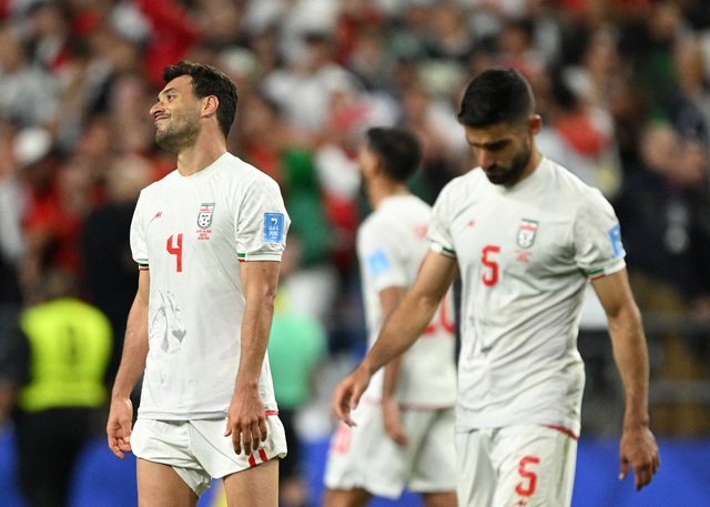 Nửa b&agrave;n ch&acirc;n việt vị oan nghiệt khiến Iran c&oacute; thể lỡ cơ hội lịch sử ở World Cup- Ảnh 3.