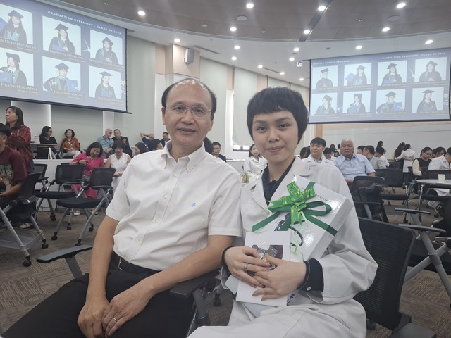 47 b&aacute;c sĩ đầu ti&ecirc;n tốt nghiệp chương tr&igrave;nh y khoa chuẩn Mỹ- Ảnh 3.