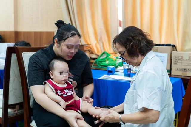 'H&agrave;nh tr&igrave;nh y&ecirc;u thương' chung tay chăm s&oacute;c sức khỏe gia đ&igrave;nh Việt - Ảnh 3.