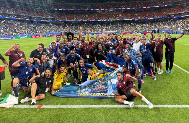 Hiện tượng số 1 World Cup 2026 Cabo Verde chạm đến giấc mơ c&ugrave;ng Messi: FIFA phải cảm ơn!- Ảnh 1.