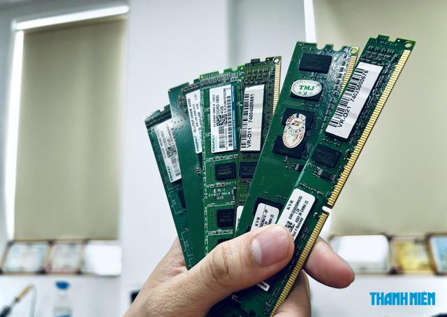 Khủng hoảng RAM leo thang: Microsoft ngầm 'quay xe', Apple bế tắc nguồn cung - Ảnh 1.