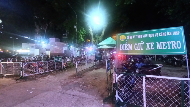 Xem ph&aacute;o hoa tối 2.7 tại TP.HCM, gửi xe ở đ&acirc;u? - Ảnh 2.