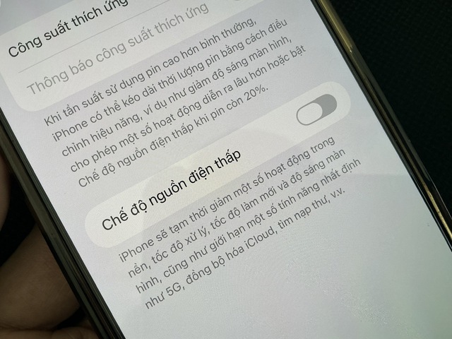 Biểu tượng pin iPhone đổi sang m&agrave;u v&agrave;ng b&aacute;o hiệu điều g&igrave;? - Ảnh 2.