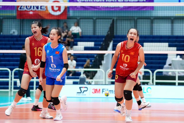 Đội tuyển b&oacute;ng chuyền nữ U.18 Việt Nam thua qu&aacute; tiếc trước Th&aacute;i Lan ở chung kết Đ&ocirc;ng Nam &Aacute;- Ảnh 1.