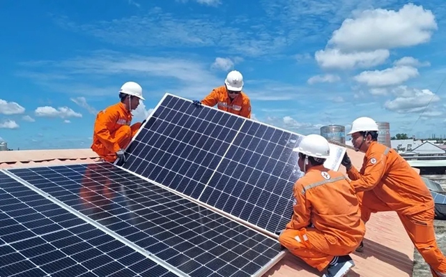 Khuyến kh&iacute;ch mạnh mẽ điện m&aacute;i nh&agrave; - Ảnh 1.