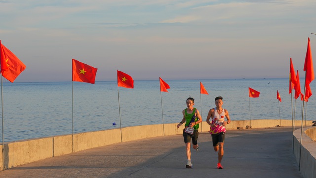 L&yacute; Sơn Half Marathon: Chạy giữa biển trời v&agrave; nham thạch triệu năm- Ảnh 4.