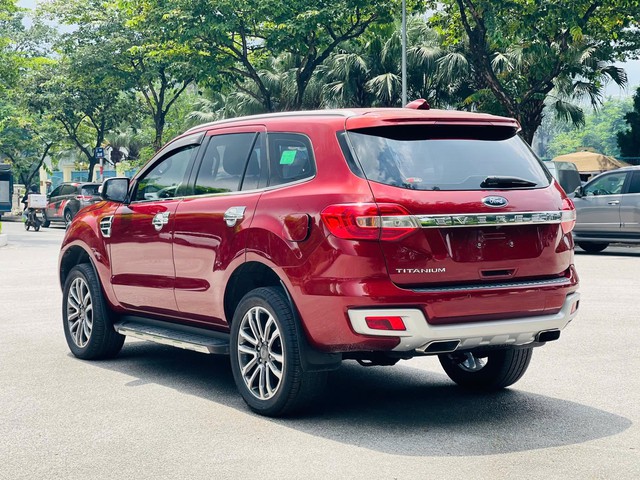 Ford Everest mất gi&aacute; bao nhi&ecirc;u sau 5 năm sử dụng? - Ảnh 2.