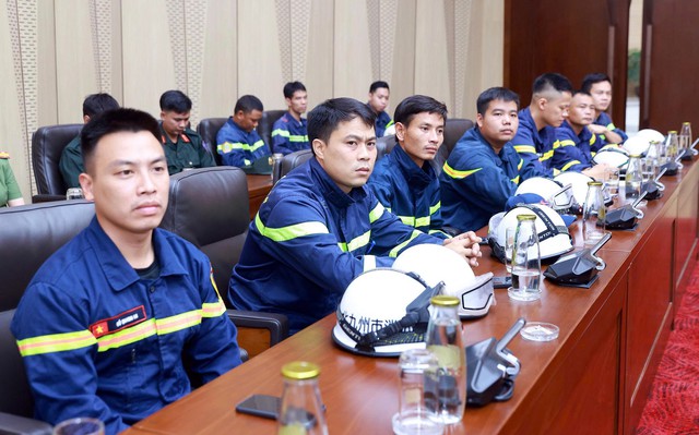 Bộ C&ocirc;ng an cử lực lượng gi&uacute;p Venezuela khắc phục hậu quả động đất - Ảnh 1.