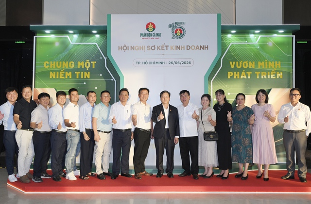 Ph&acirc;n b&oacute;n C&agrave; Mau vượt xa kế hoạch kinh doanh 6 th&aacute;ng - Ảnh 1.