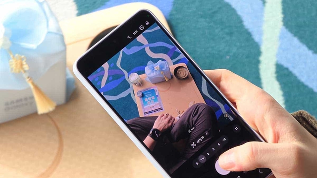 Galaxy S27 Pro lộ hai t&iacute;nh năng m&agrave;n h&igrave;nh tối t&acirc;n - Ảnh 1.