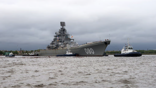Admiral Nakhimov Positioned For Submarine Defence - Ảnh 1.