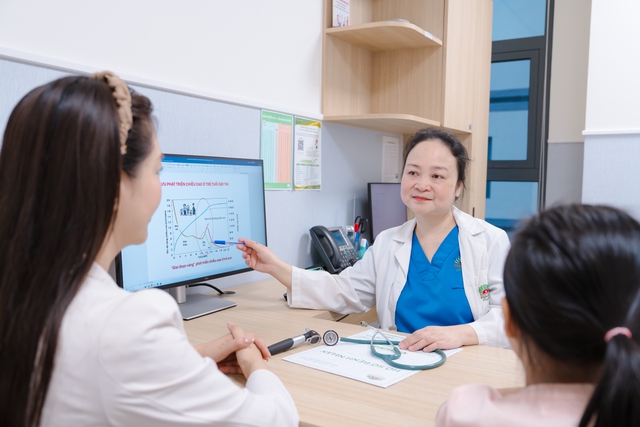 14 tuổi chưa &lsquo;rụng d&acirc;u&rsquo;, thăm kh&aacute;m bất ngờ ph&aacute;t hiện b&eacute; g&aacute;i kh&ocirc;ng c&oacute; tử cung - Ảnh 3.