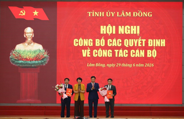 Lâm Đồng tiếp tục điều động, bổ nhiệm nhiều cán bộ  chủ chốt- Ảnh 3.