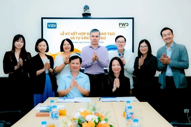 FWD chuẩn h&oacute;a lực lượng tư vấn bảo hiểm - Ảnh 2.