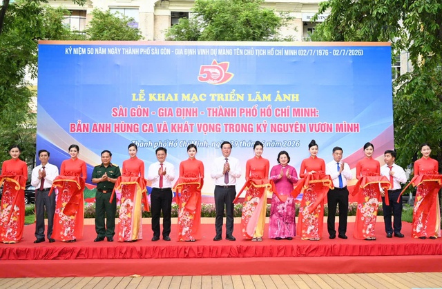 Gần 200 ảnh, tư liệu t&aacute;i hiện h&agrave;nh tr&igrave;nh hơn 300 năm S&agrave;i G&ograve;n - Gia Định - TP.HCM- Ảnh 3.
