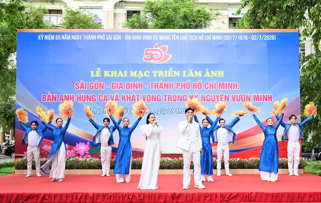 Gần 200 ảnh, tư liệu t&aacute;i hiện h&agrave;nh tr&igrave;nh hơn 300 năm S&agrave;i G&ograve;n - Gia Định - TP.HCM- Ảnh 1.