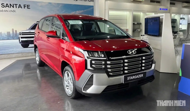 Đua ưu đãi, giá bán xe MPV 7 chỗ tại Việt Nam giảm cả trăm triệu đồng - Ảnh 1.