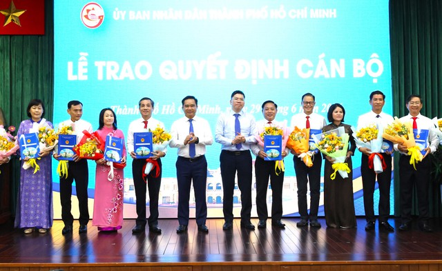 &Ocirc;ng L&acirc;m Đ&igrave;nh Thắng l&agrave;m Gi&aacute;m đốc Sở D&acirc;n tộc v&agrave; T&ocirc;n gi&aacute;o TP.HCM - Ảnh 3.