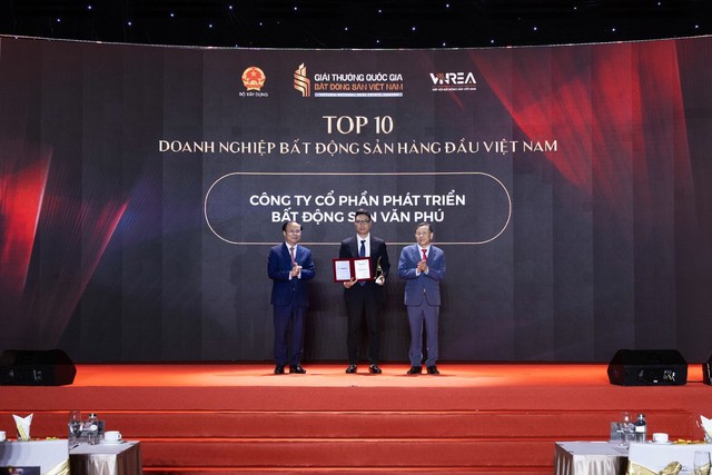 Văn Ph&uacute; v&agrave;o Top 10 doanh nghiệp bất động sản h&agrave;ng đầu Việt Nam- Ảnh 1.
