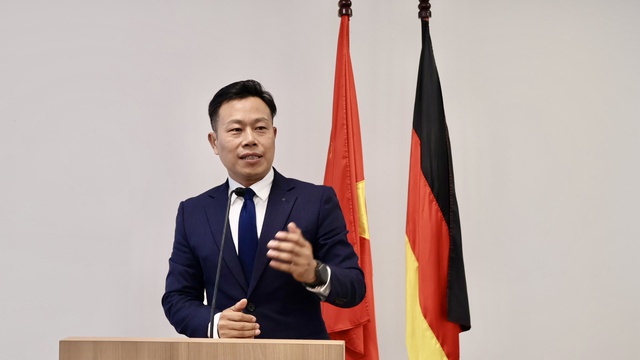 Thứ trưởng Bộ GD-ĐT ki&ecirc;m giữ chức Chủ tịch Hội đồng Trường đại học Việt Đức - Ảnh 1.
