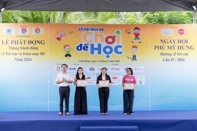 H&agrave;ng ngh&igrave;n trẻ em h&agrave;o hứng &lsquo;Chơi để học&rsquo; c&ugrave;ng Vinamilk tại Ph&uacute; Mỹ Hưng- Ảnh 5.