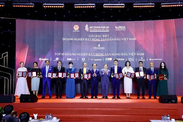 KN Holdings được vinh danh Top 10 doanh nghiệp bất động sản h&agrave;ng đầu Việt Nam- Ảnh 2.