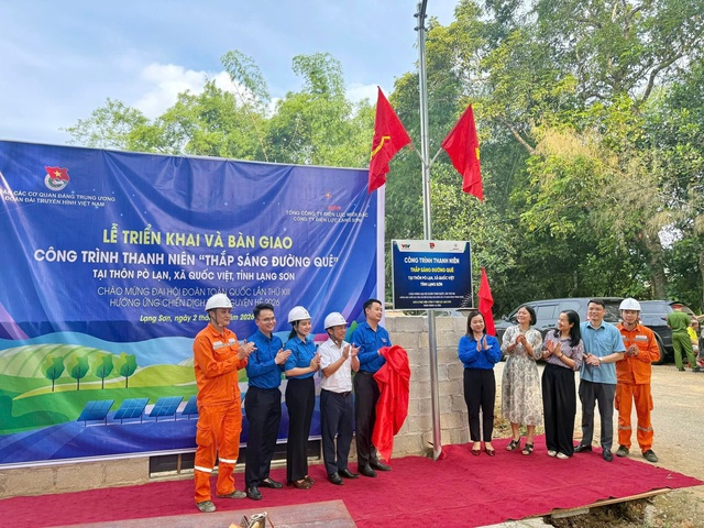 Hoạt động có ý nghĩa chính trị, xã hội sâu sắc- Ảnh 4.