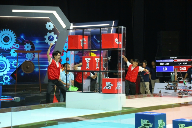 Đội LH-FOF: 'Sẽ đến với ABU Robocon 2026 bằng kh&aacute;t vọng v&ocirc; địch!' - Ảnh 1.