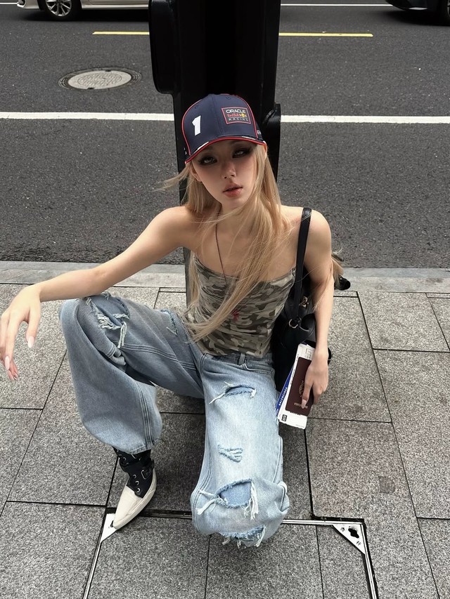 Sở hữu đôi chân dài nhờ bản phối thông minh với quần jeans- Ảnh 1.