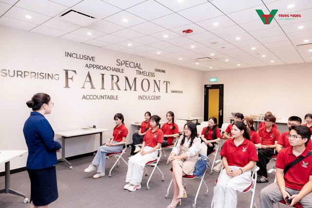 Trường đại học Trưng Vương: X&acirc;y portfolio v&agrave; năng lực cạnh tranh từ trải nghiệm thực tế- Ảnh 2.