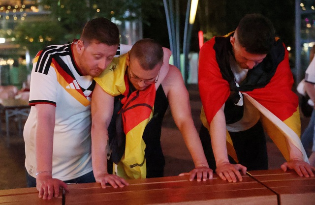 Cỗ xe tăng Đức đứt x&iacute;ch rời World Cup: Thất bại &ecirc; chề, Neuer kh&ocirc;ng g&aacute;nh nổi đồng đội- Ảnh 5.
