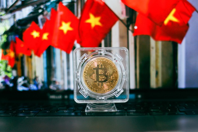 Gi&aacute; Bitcoin h&ocirc;m nay 30.6.2026: Giao dịch tiền số chịu thuế TNCN từ ng&agrave;y mai 1.7 - Ảnh 1.