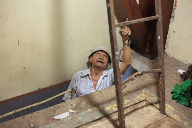 Người đàn ông gần 4 thập kỷ kéo chuông nhà thờ trăm tuổi ở TP.HCM- Ảnh 10.