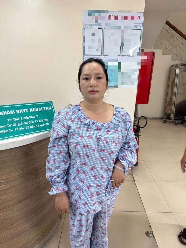 B&oacute;c trần đường d&acirc;y đẻ thu&ecirc; xuy&ecirc;n bi&ecirc;n giới - Ảnh 3.
