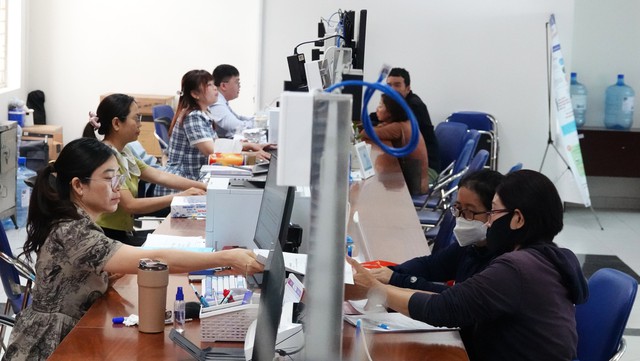 Bổ sung bi&ecirc;n chế gắn với m&ocirc; h&igrave;nh ch&iacute;nh quyền 2 cấp - Ảnh 1.