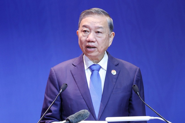 C&ocirc;ng đo&agrave;n kh&ocirc;ng thể hiện đại nếu vẫn hoạt động bằng giấy tờ, hội họp, khẩu hiệu- Ảnh 1.