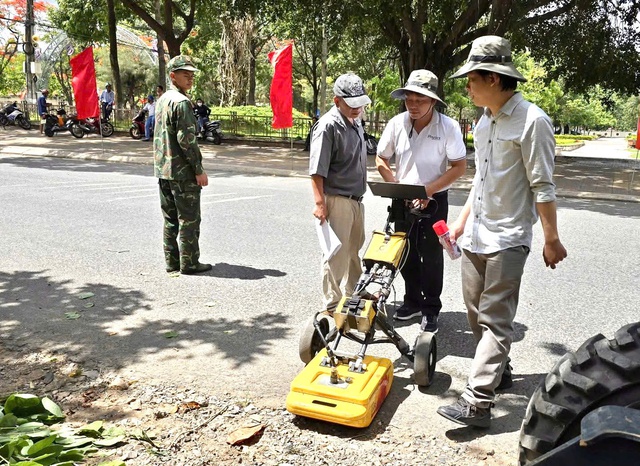 Dùng radar xuyên đất tìm dấu tích liệt sĩ hy sinh trong trận Mậu Thân 1968- Ảnh 1.