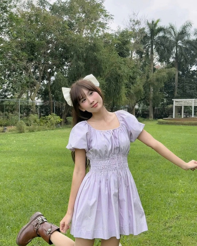 Trở thành tâm điểm xuống phố với xu hướng kẹp nơ xinh- Ảnh 1.