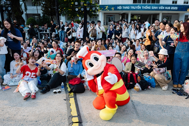 Jollibee đem gi&aacute; trị t&iacute;ch cực đến giới trẻ qua h&agrave;nh tr&igrave;nh The Jolly School - Yah!  - Ảnh 1.