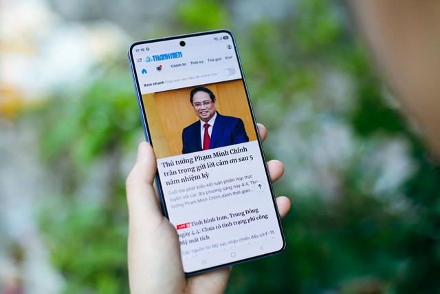 Những smartphone màn hình lớn đáng mua nhất năm 2026 - Ảnh 2.