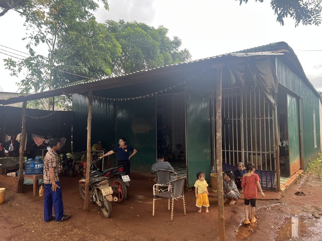 Kh&aacute;m sức khỏe miễn ph&iacute; định kỳ cho người d&acirc;n v&ugrave;ng kh&oacute; khăn ở Gia Lai- Ảnh 1.