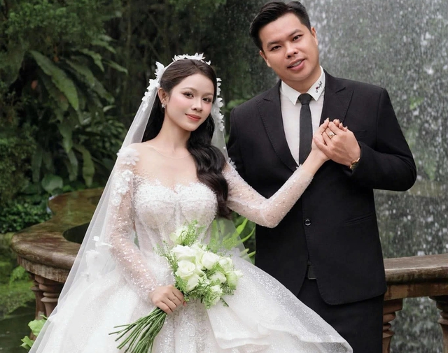Ch&uacute; rể viết rap kể chuyện t&igrave;nh, c&ocirc; d&acirc;u h&aacute;t &lsquo;Nổi gi&oacute; l&ecirc;n&rsquo; g&acirc;y sốt mạng- Ảnh 2.