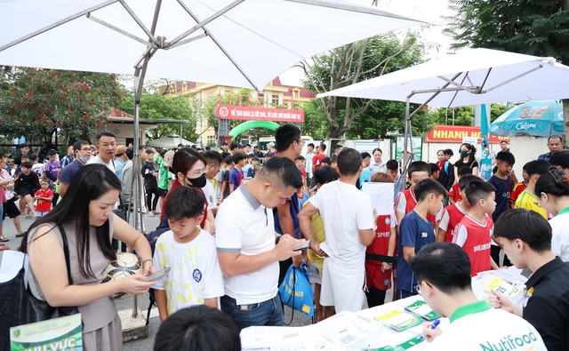 Thầy Công Phượng kỳ vọng lứa học trò mới sẽ có nhiều cầu thủ giỏi- Ảnh 3. Thầy Công Phượng kỳ vọng lứa học trò mới sẽ có nhiều cầu thủ giỏi- Ảnh 3.