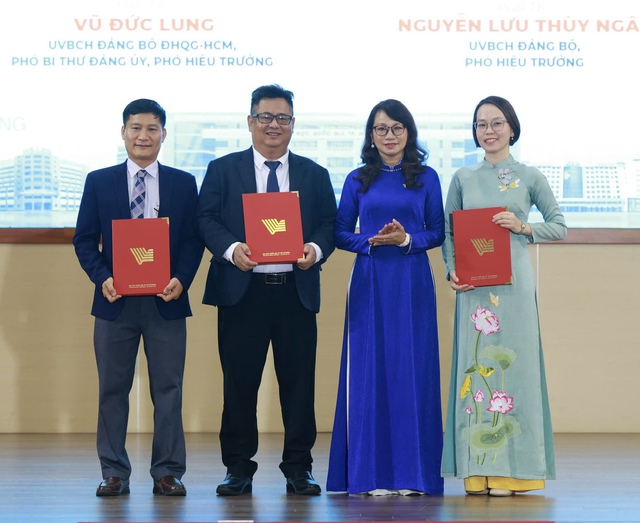 Bổ nhiệm loạt hiệu trưởng, hiệu ph&oacute; c&aacute;c trường th&agrave;nh vi&ecirc;n ĐH Quốc gia TP.HCM - Ảnh 5.
