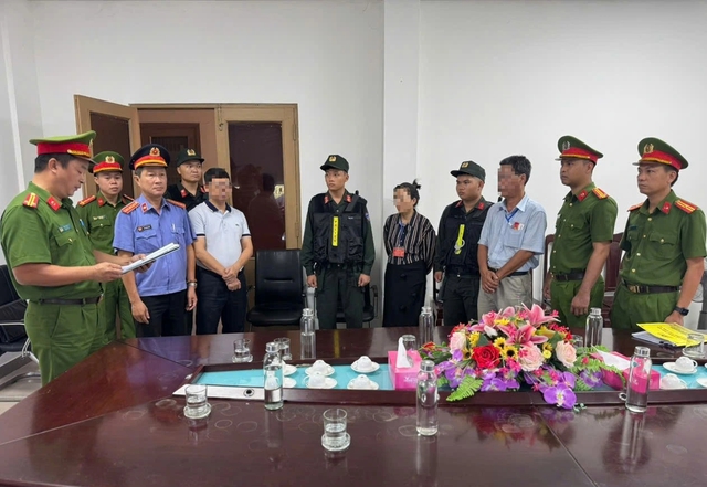 Khởi tố 7 bị can trong vụ chiếm đoạt hơn 1,7 tỉ đồng tiền n&ocirc;ng th&ocirc;n mới- Ảnh 1.