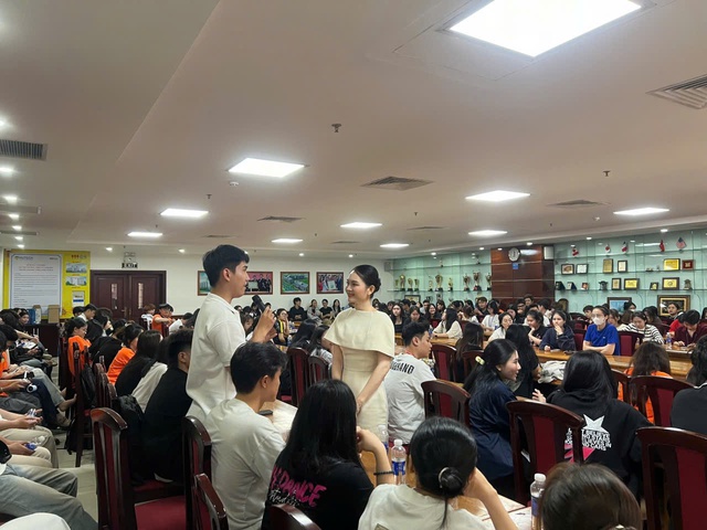 Hoa hậu lấy chồng đại gia xứ Nghệ, con 1 tuổi vội đi l&agrave;m: V&igrave; sao? - Ảnh 5.