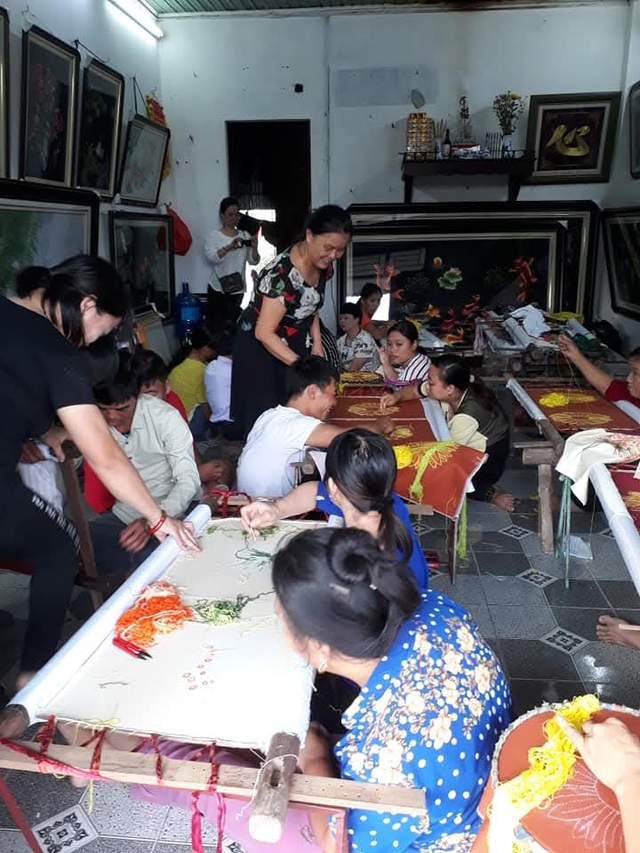 Người nghệ nhân giữ hồn chỉ lụa - Ảnh 3.