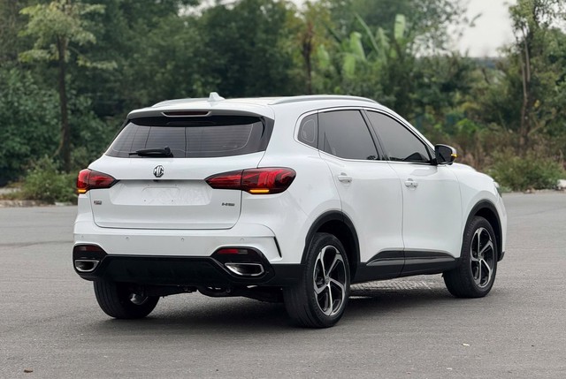 MG HS giảm giá còn hơn 500 triệu đồng, SUV cỡ C rẻ ngang xe hạng A- Ảnh 4. MG HS giảm giá còn hơn 500 triệu đồng, SUV cỡ C rẻ ngang xe hạng A- Ảnh 4.