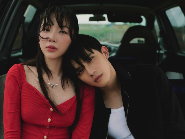T&oacute;c Ti&ecirc;n t&aacute;i xuất đầy suy tư với MV ballad trầm lắng - Ảnh 1.