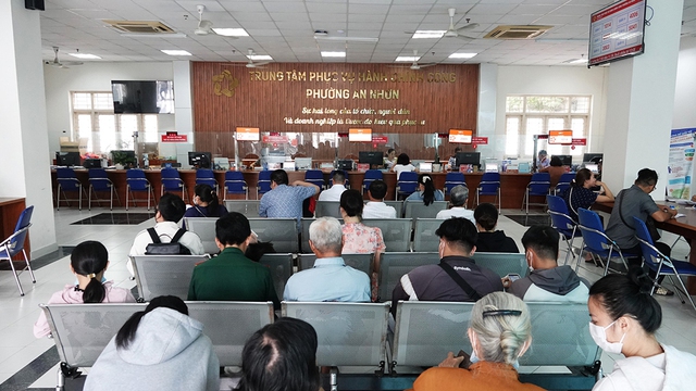 TP.HCM th&iacute; điểm c&ocirc;ng chức l&agrave;m việc tại nh&agrave;- Ảnh 3.